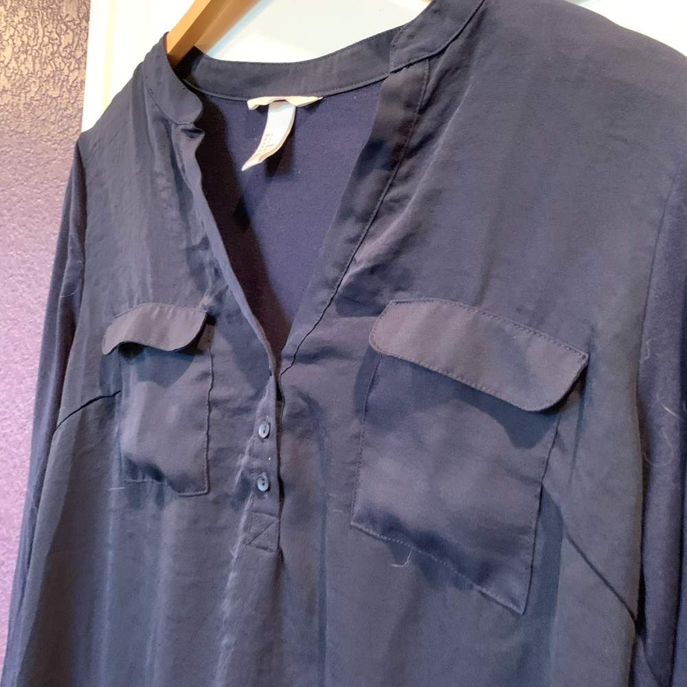 H&M Top - Picture 2 of 4